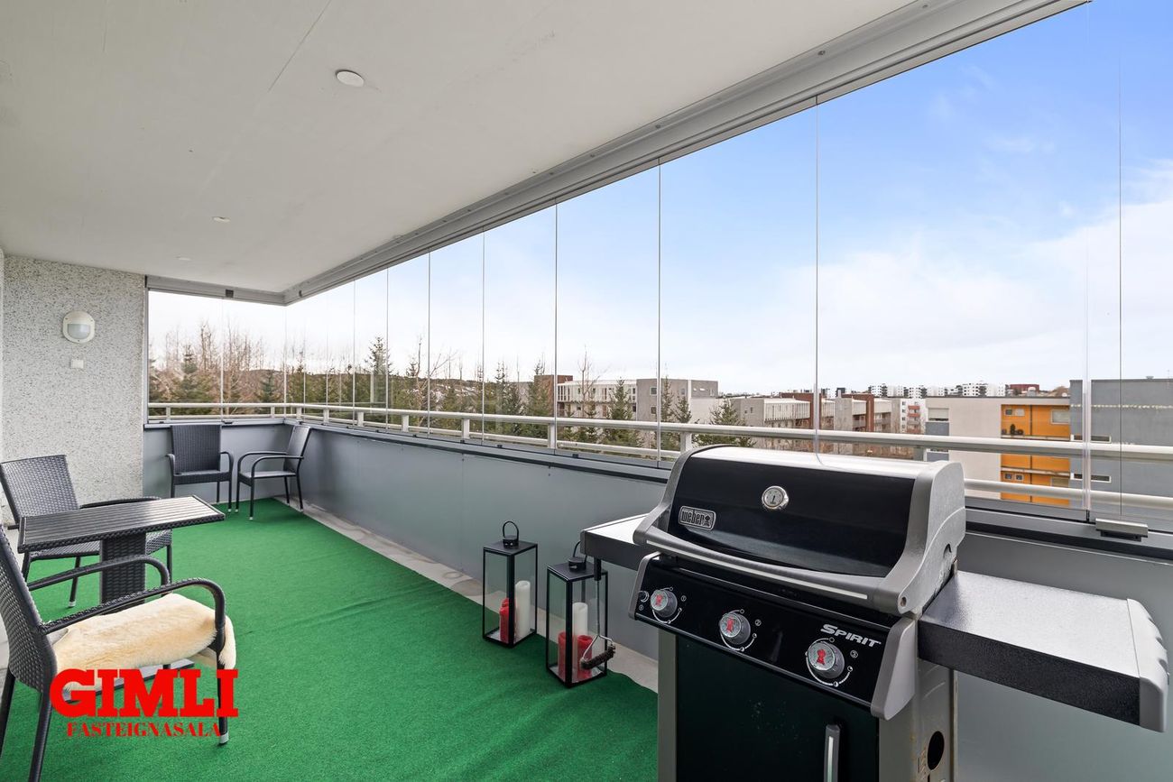 Þórðarsveigur 30, 113 Reykjavík