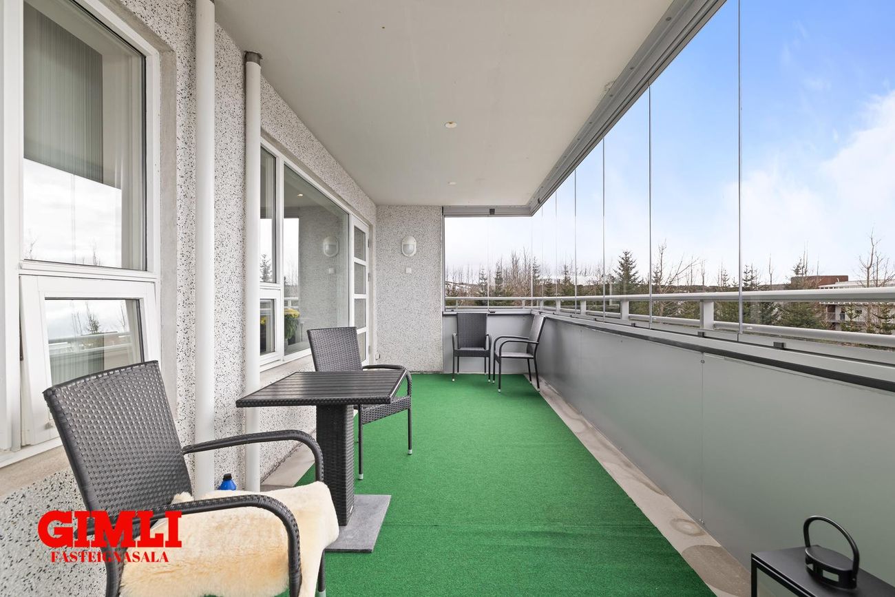 Þórðarsveigur 30, 113 Reykjavík