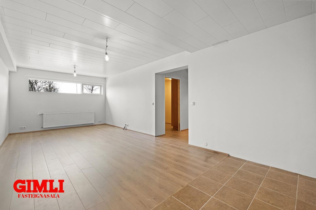 Þórðarsveigur 30, 113 Reykjavík