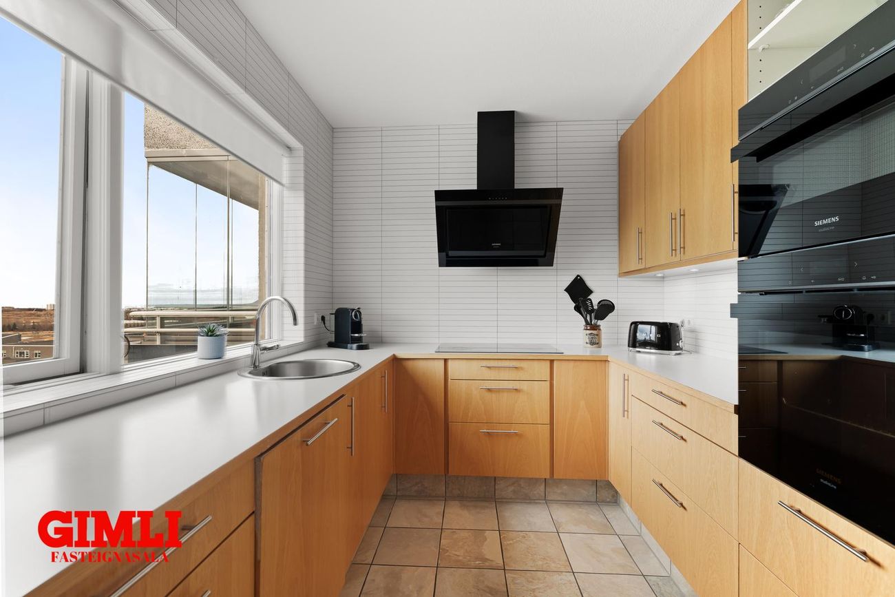 Þórðarsveigur 30, 113 Reykjavík