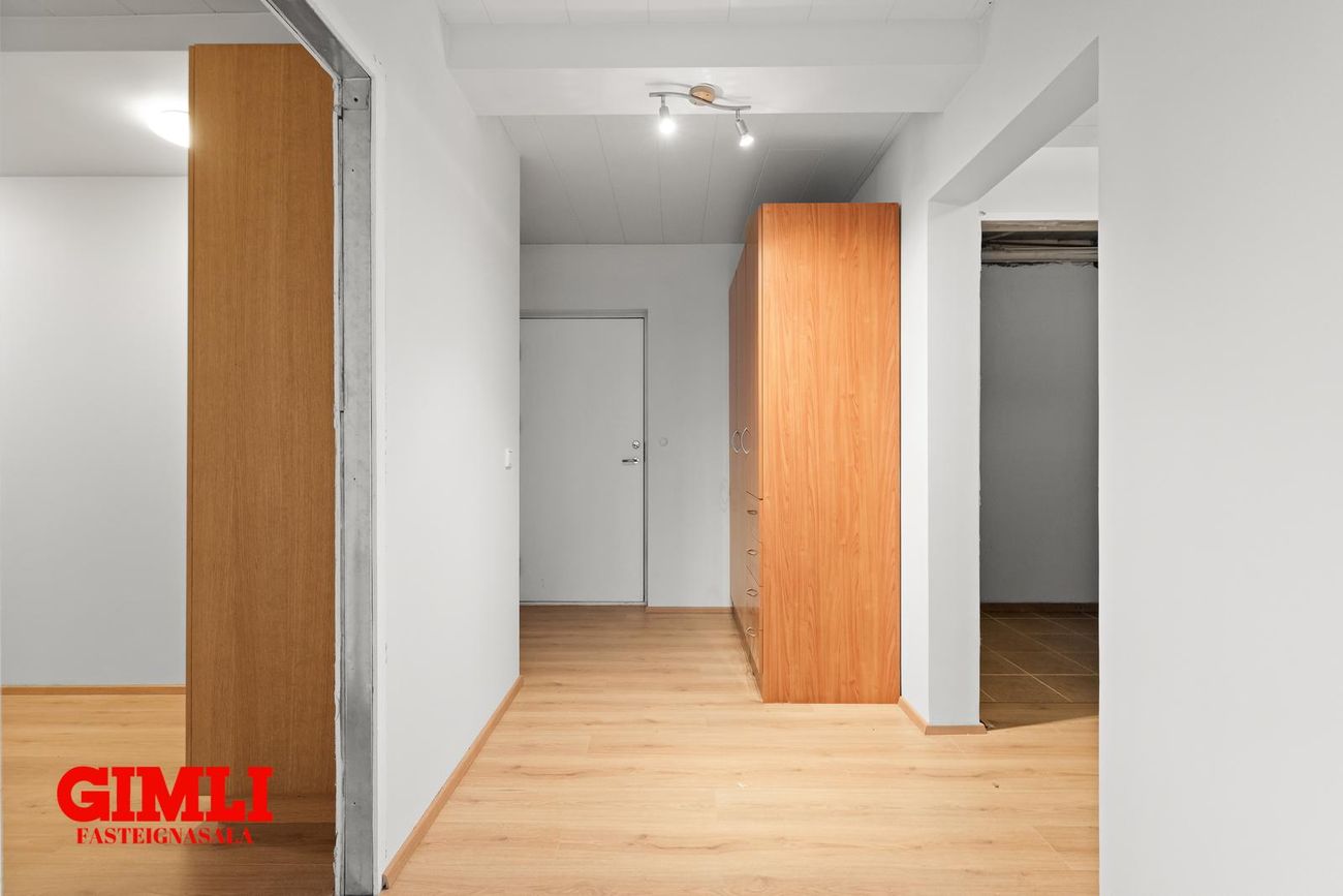 Þórðarsveigur 30, 113 Reykjavík