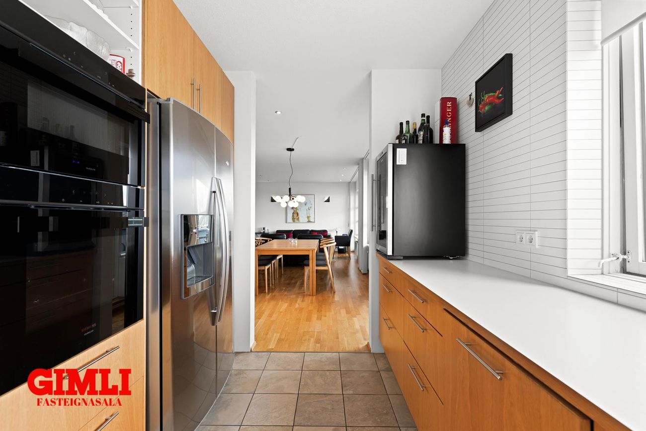 Þórðarsveigur 30, 113 Reykjavík