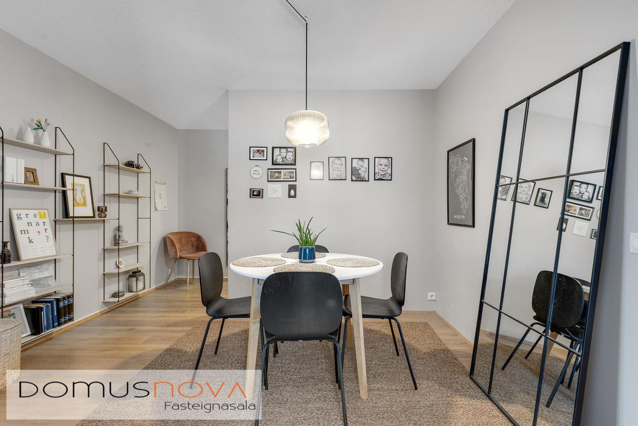 Vallarás 3, 110 Reykjavík