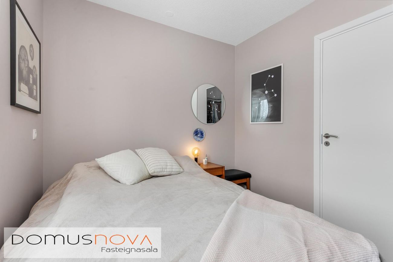 Vallarás 3, 110 Reykjavík