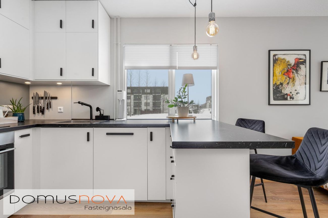 Vallarás 3, 110 Reykjavík