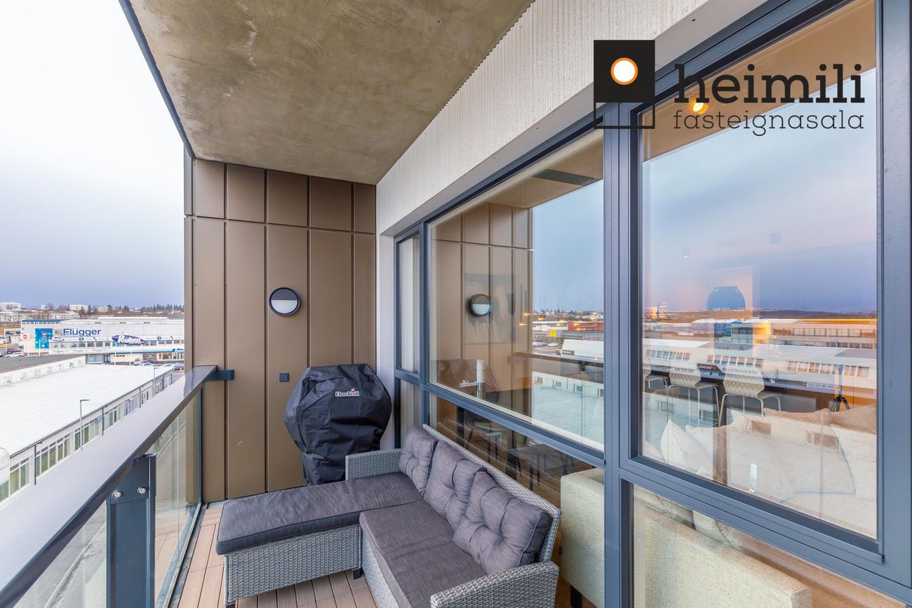 Grensásvegur 1D, 108 Reykjavík