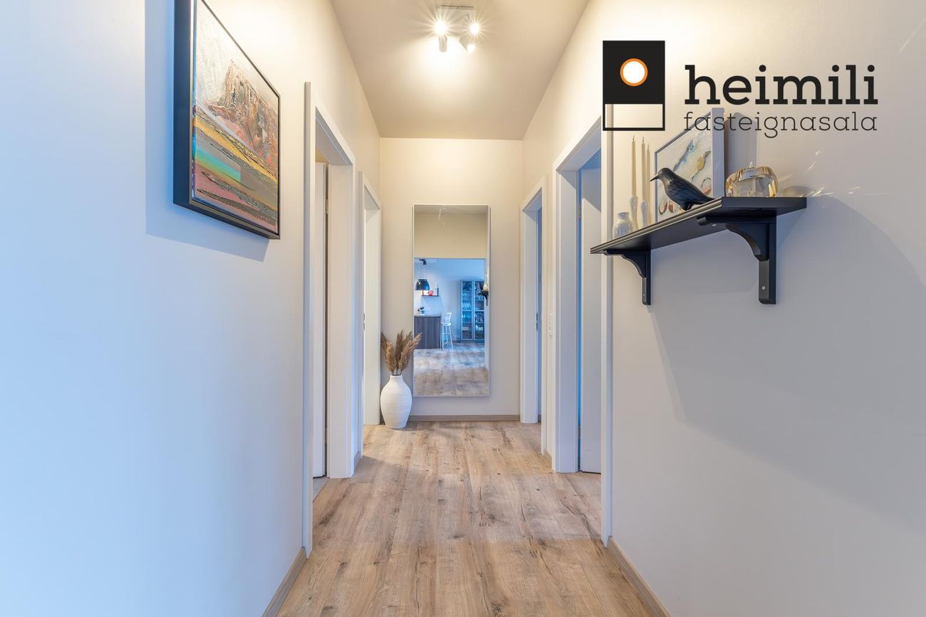 Grensásvegur 1D, 108 Reykjavík