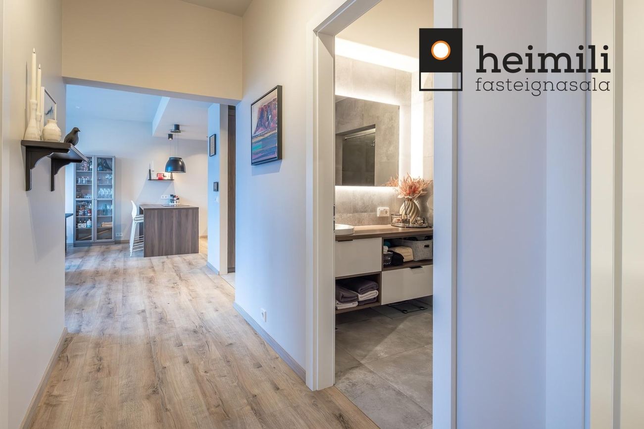 Grensásvegur 1D, 108 Reykjavík