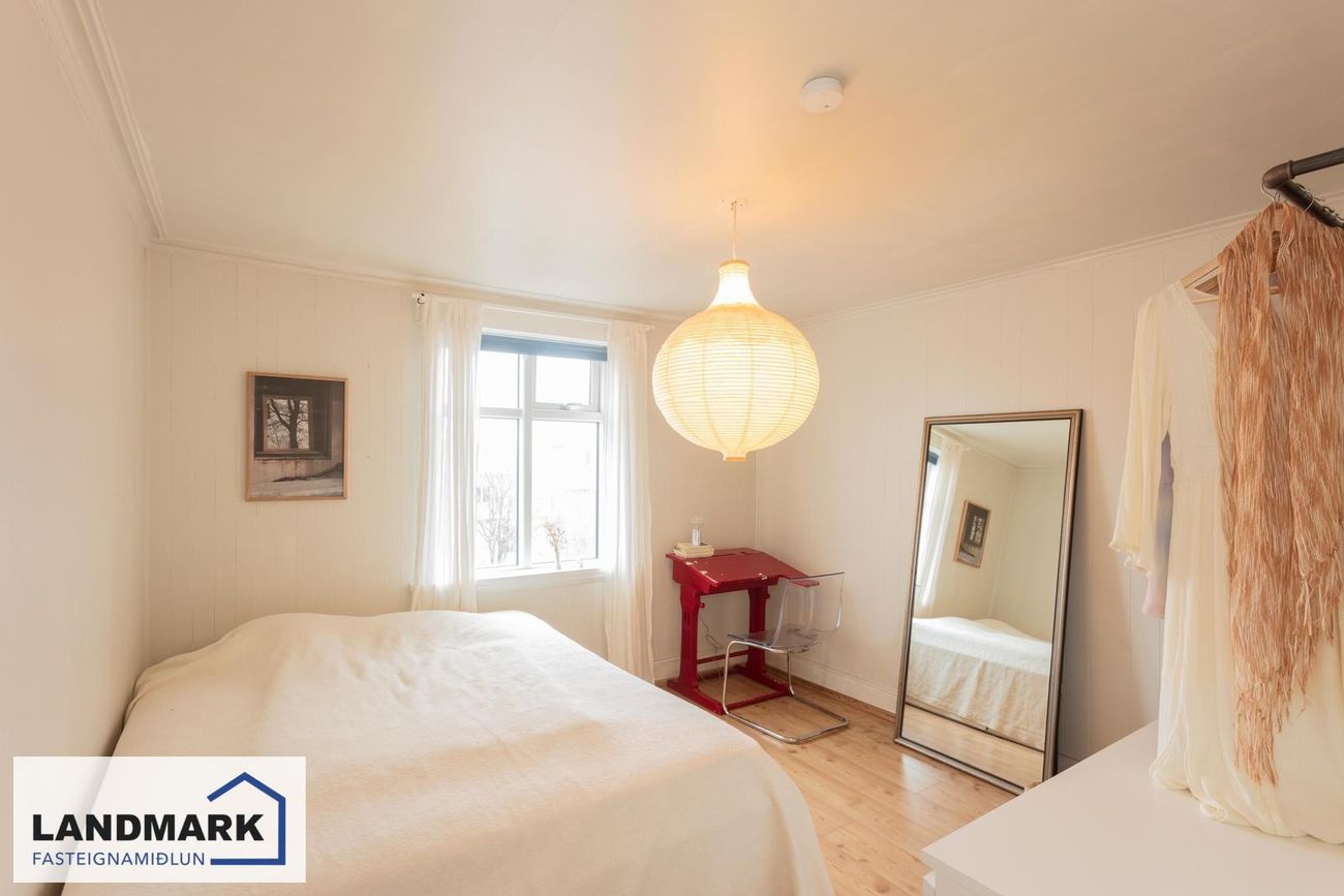 Njálsgata 83, 101 Reykjavík