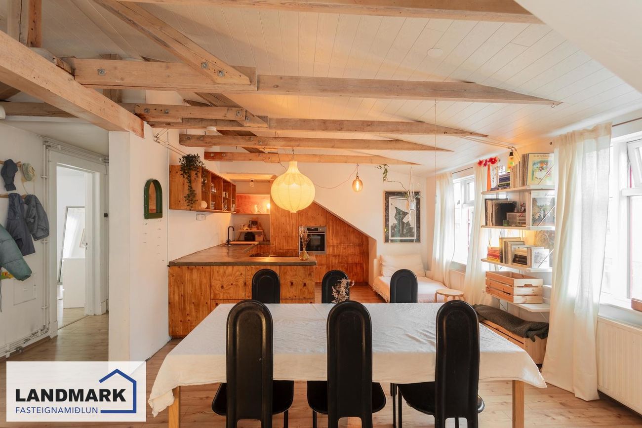 Njálsgata 83, 101 Reykjavík