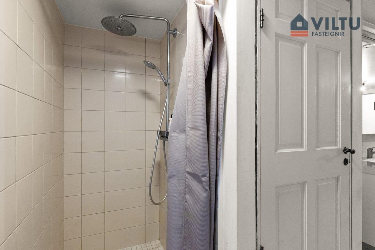 Kópavogsbraut 4 - 0101, 200 Kópavogur