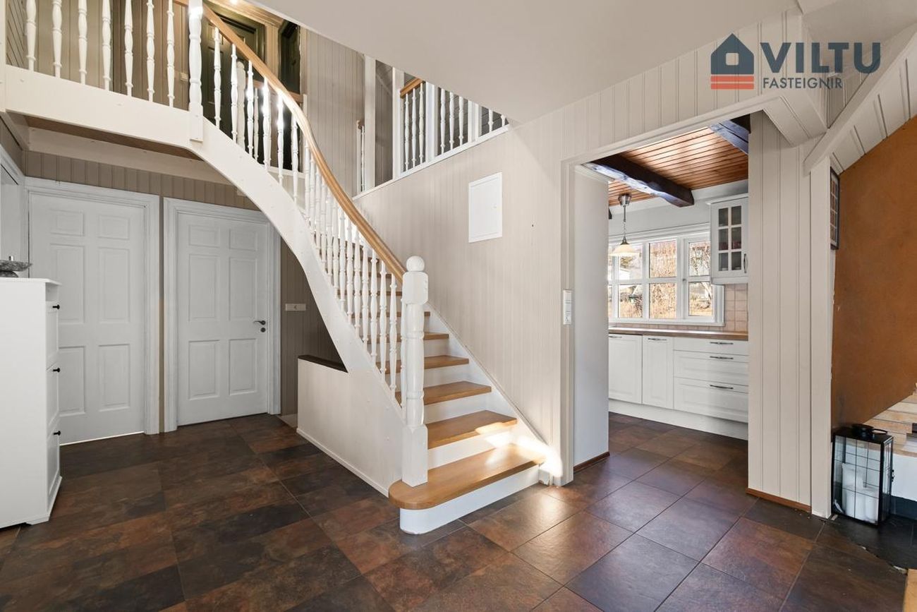 Kópavogsbraut 4 - 0101, 200 Kópavogur