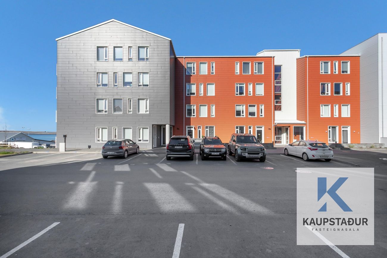 Hafnarbraut 9, 200 Kópavogur