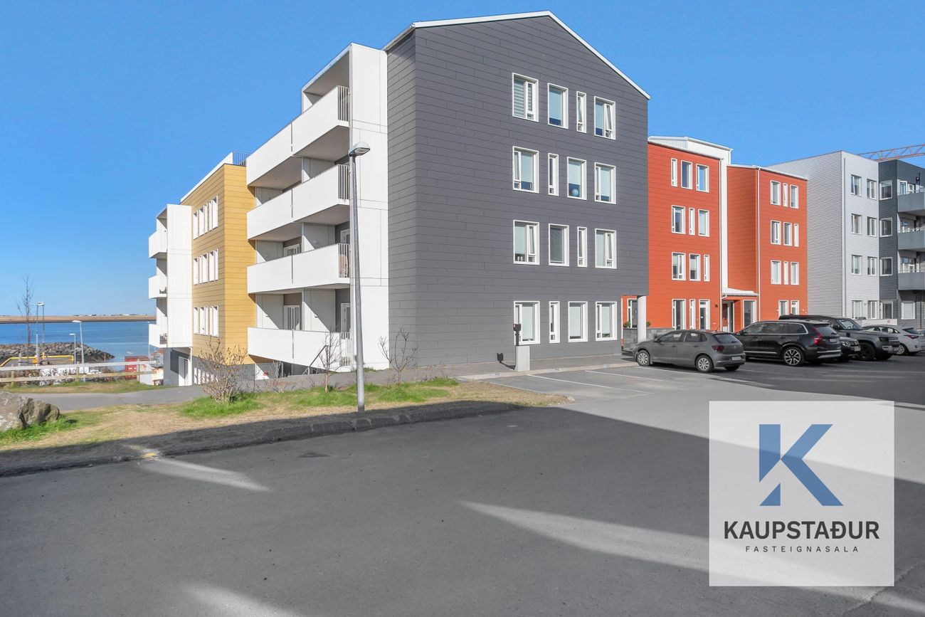 Hafnarbraut 9, 200 Kópavogur