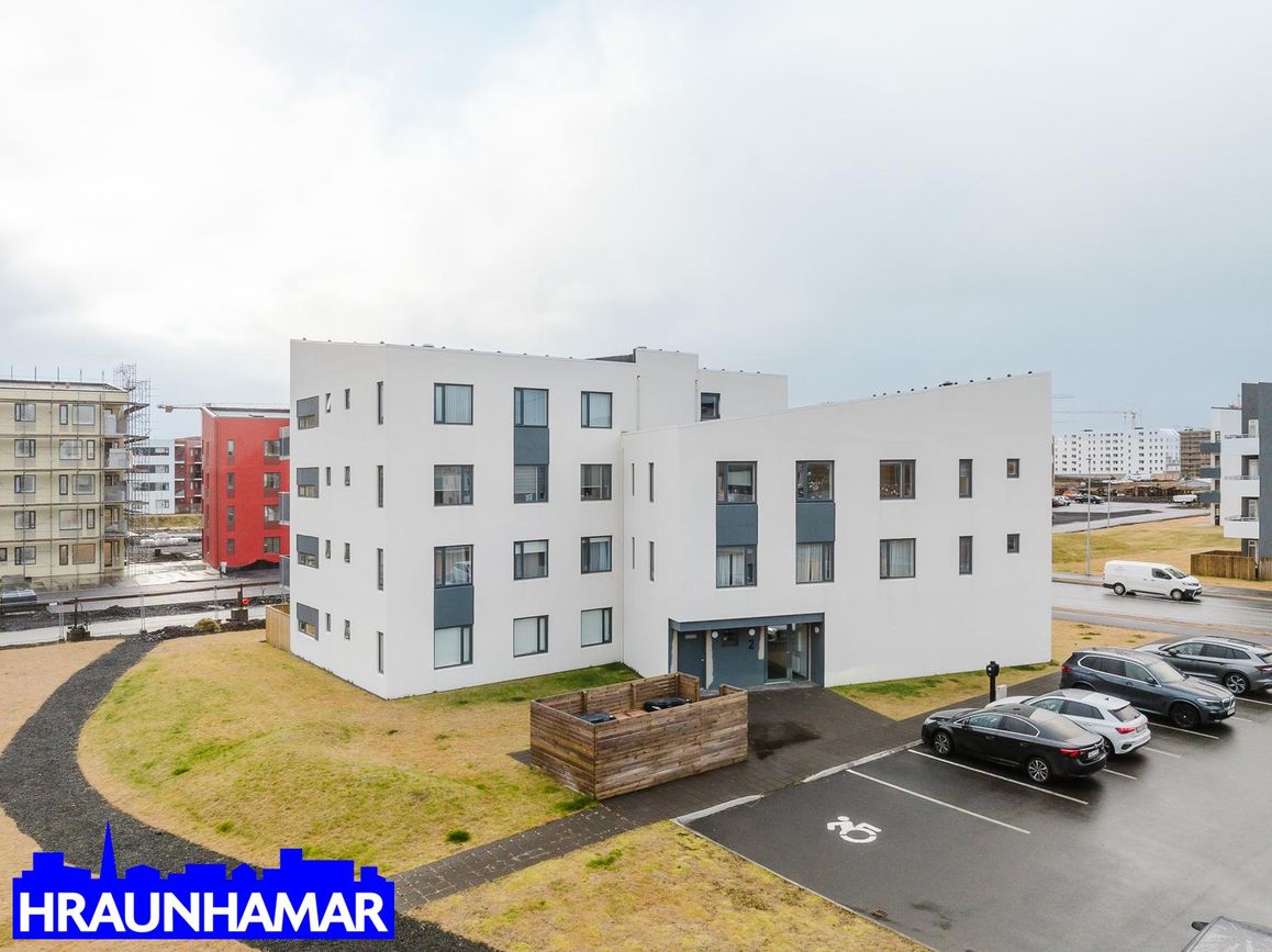 Hádegisskarð 2, 221 Hafnarfjörður