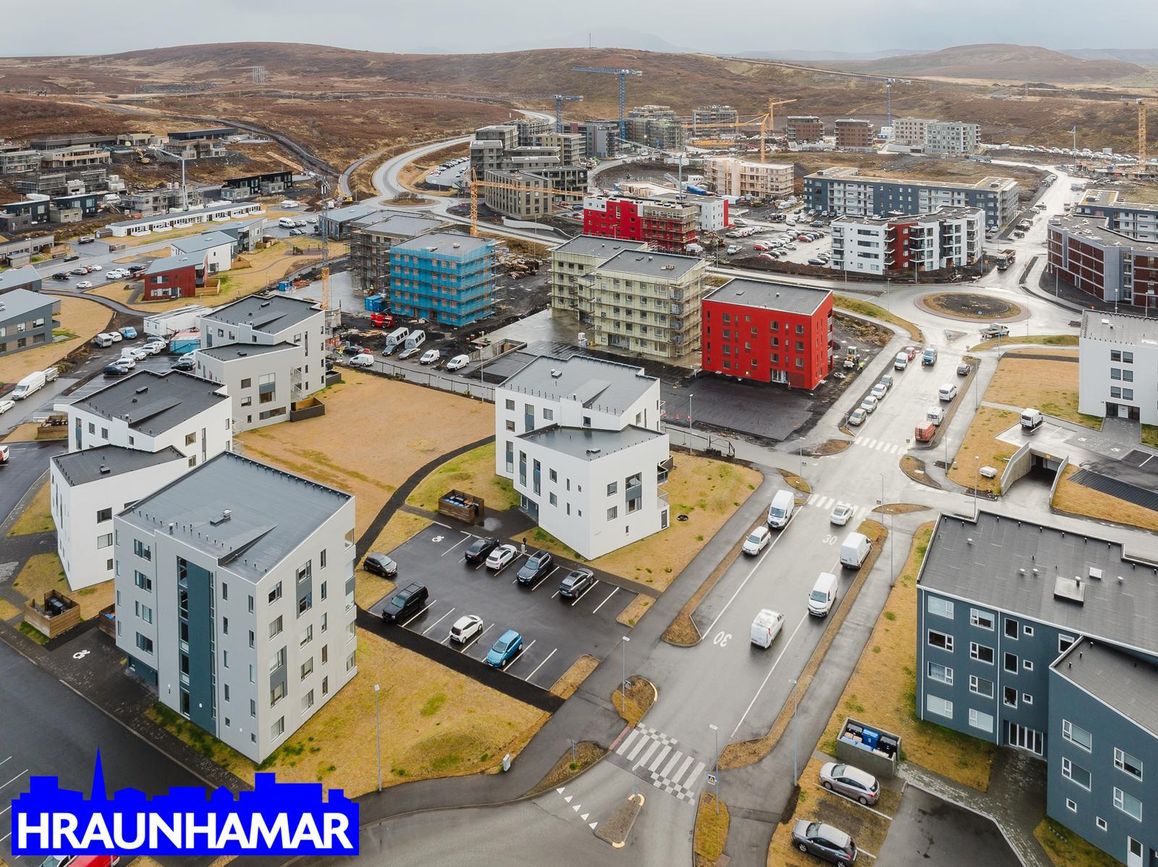 Hádegisskarð 2, 221 Hafnarfjörður