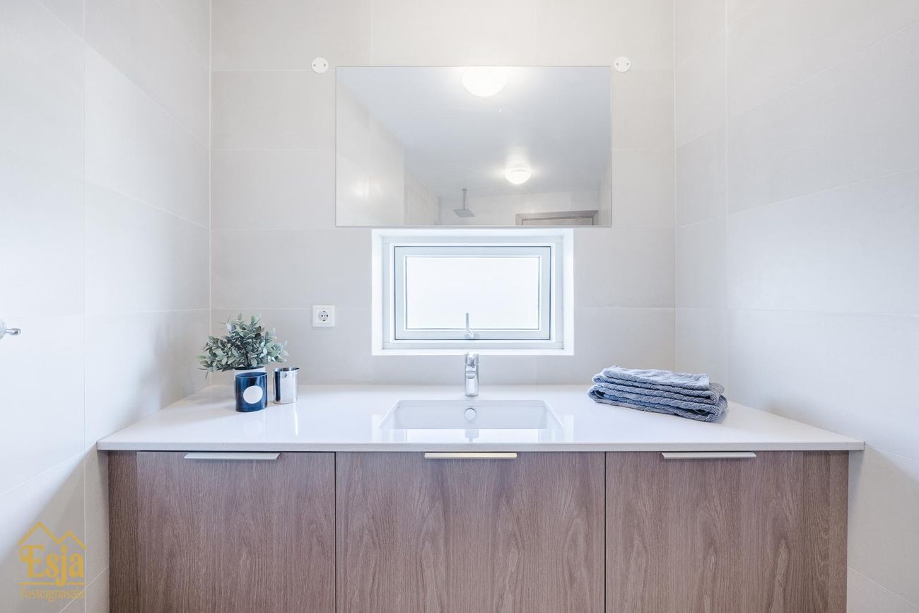 Vatnsstígur 20, 101 Reykjavík