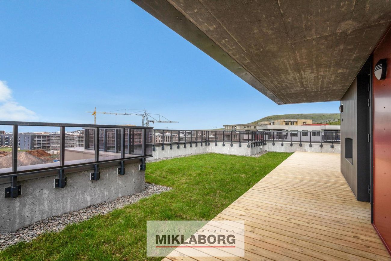 Hringhamar 25 - 0605, 221 Hafnarfjörður