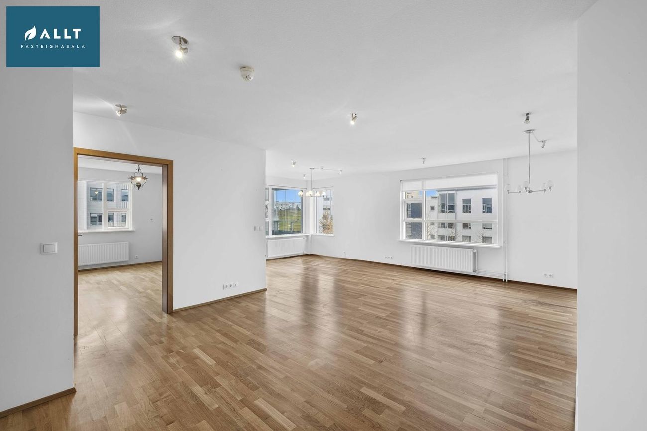 Strikið 8, 210 Garðabær