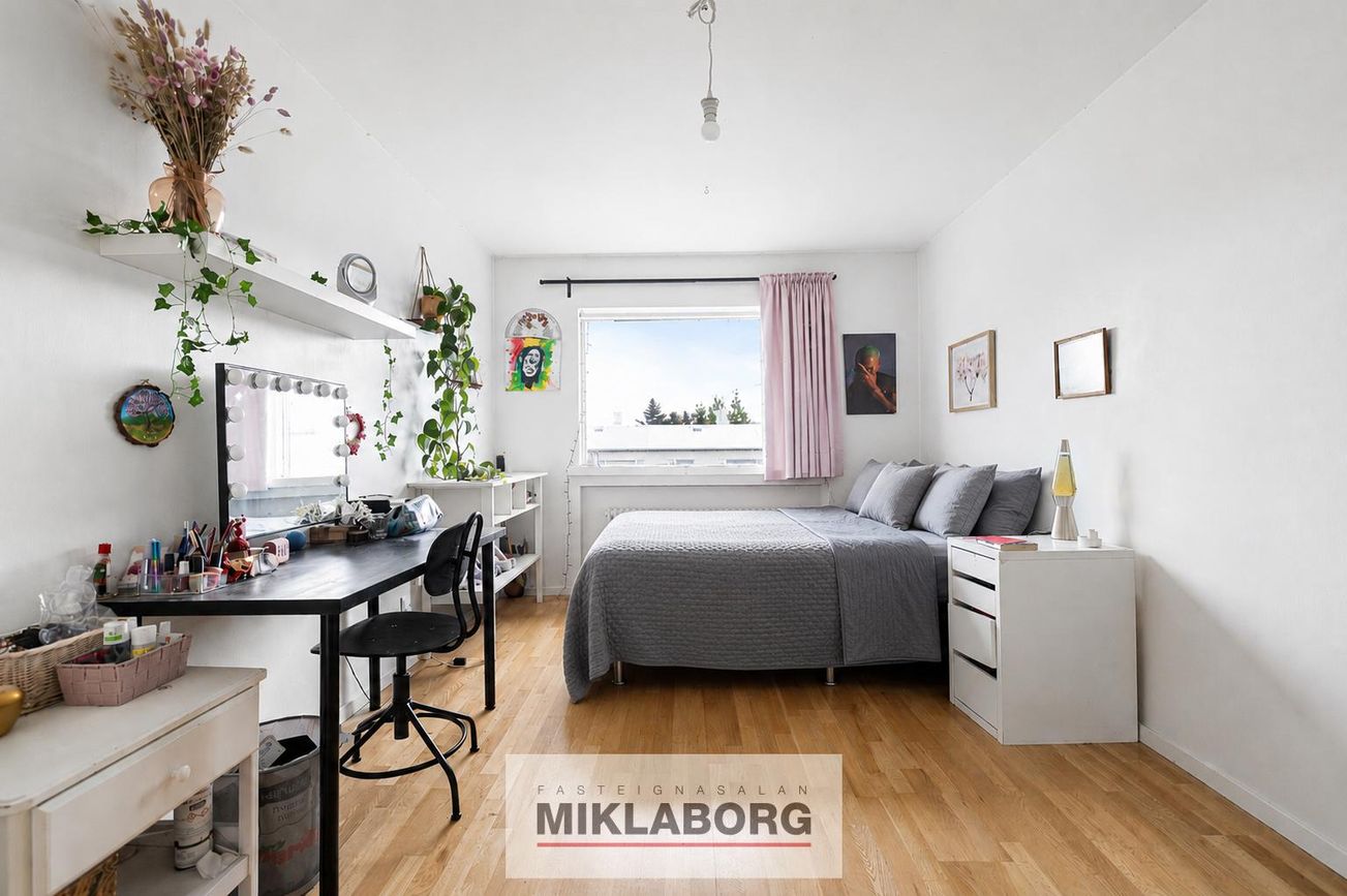 Mjóahlíð 10 - 0201, 105 Reykjavík