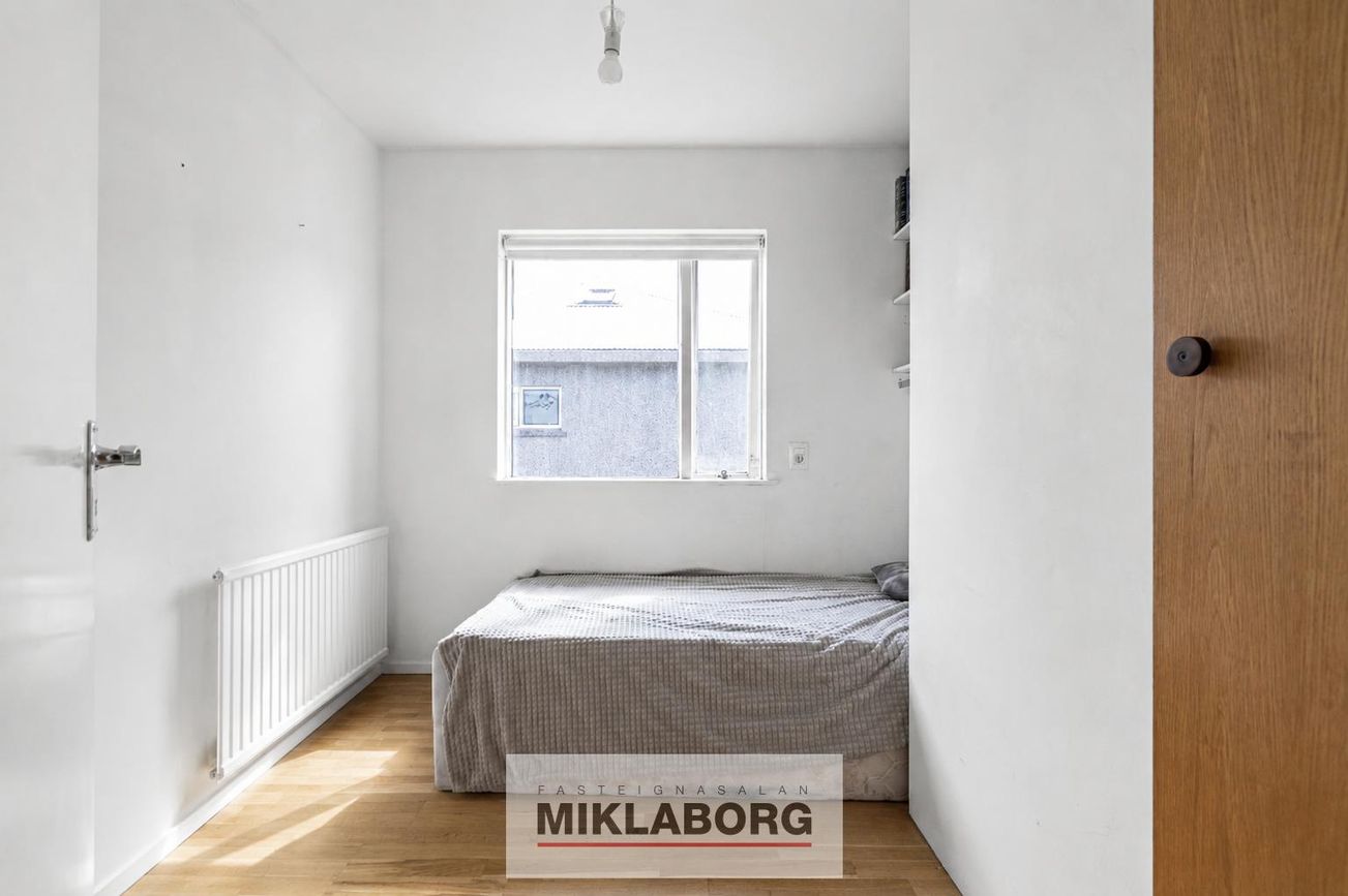 Mjóahlíð 10 - 0201, 105 Reykjavík