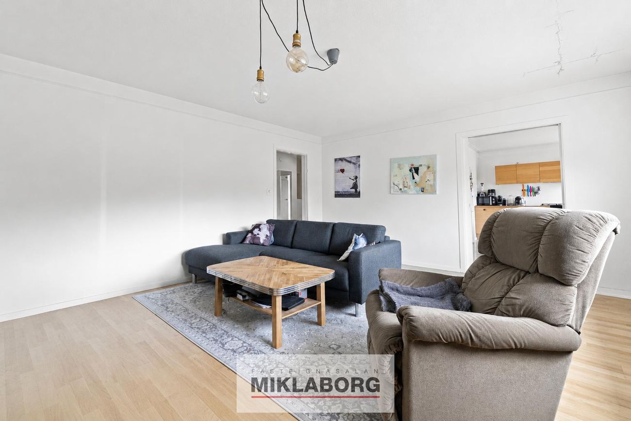 Mjóahlíð 10 - 0201, 105 Reykjavík