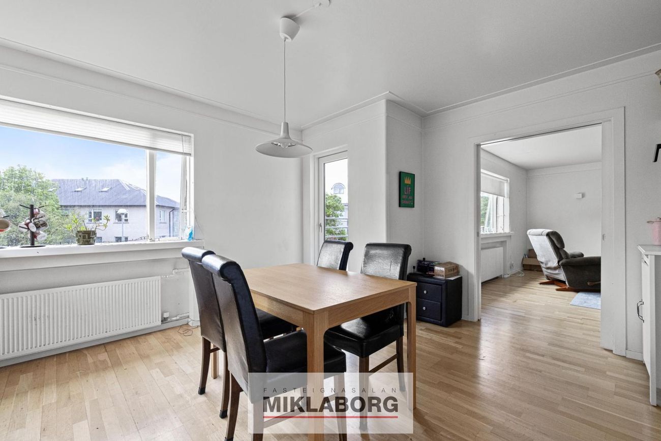 Mjóahlíð 10 - 0201, 105 Reykjavík