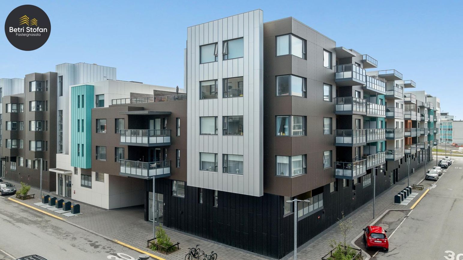Smyrilshlíð 12, 102 Reykjavík