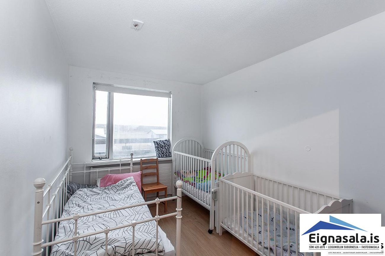 Fífumói 5C, 260 Reykjanesbær