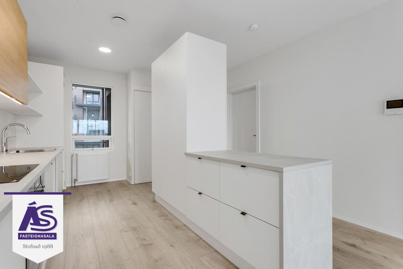 Áshamar 24 - 0305, 221 Hafnarfjörður