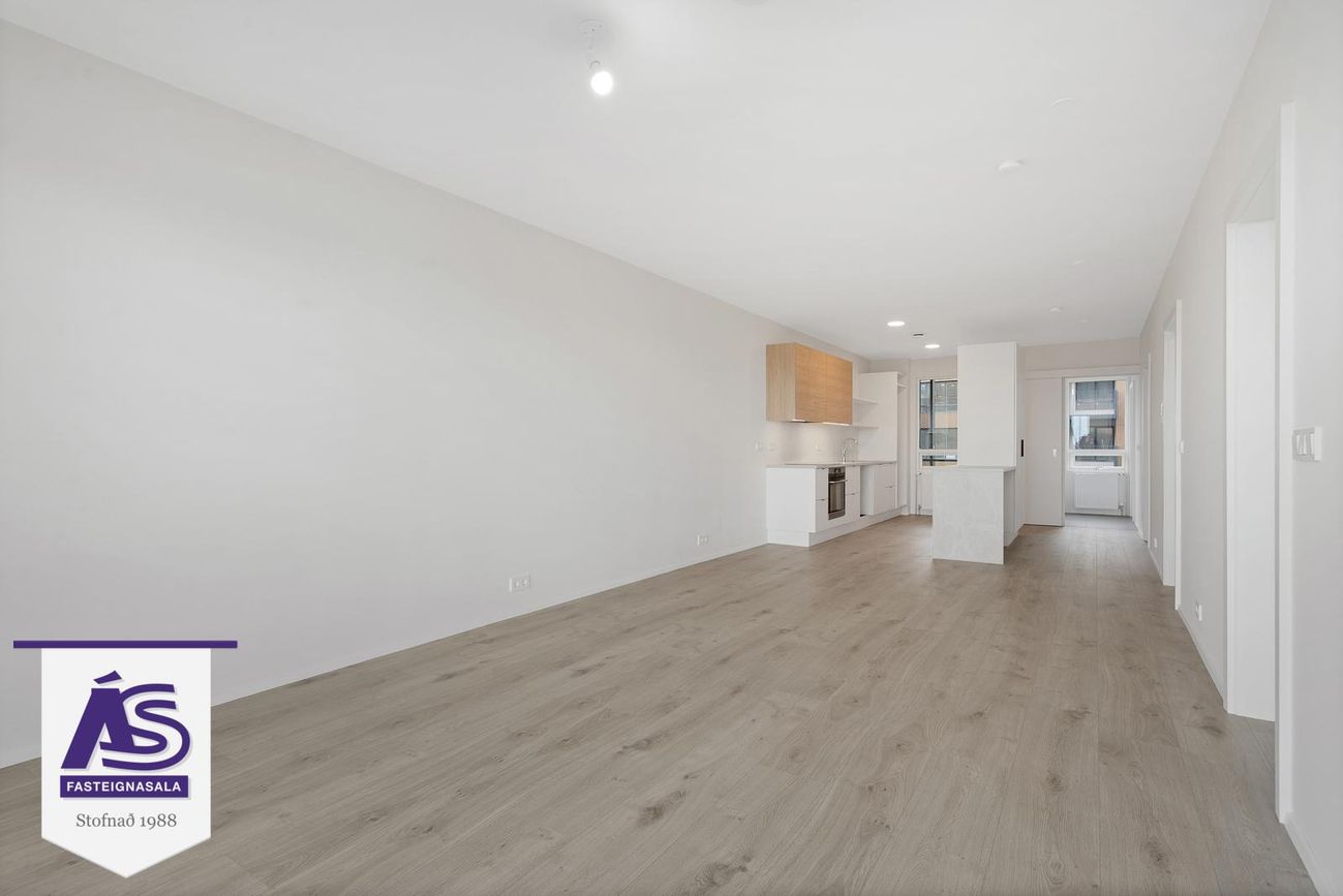 Áshamar 24 - 0305, 221 Hafnarfjörður