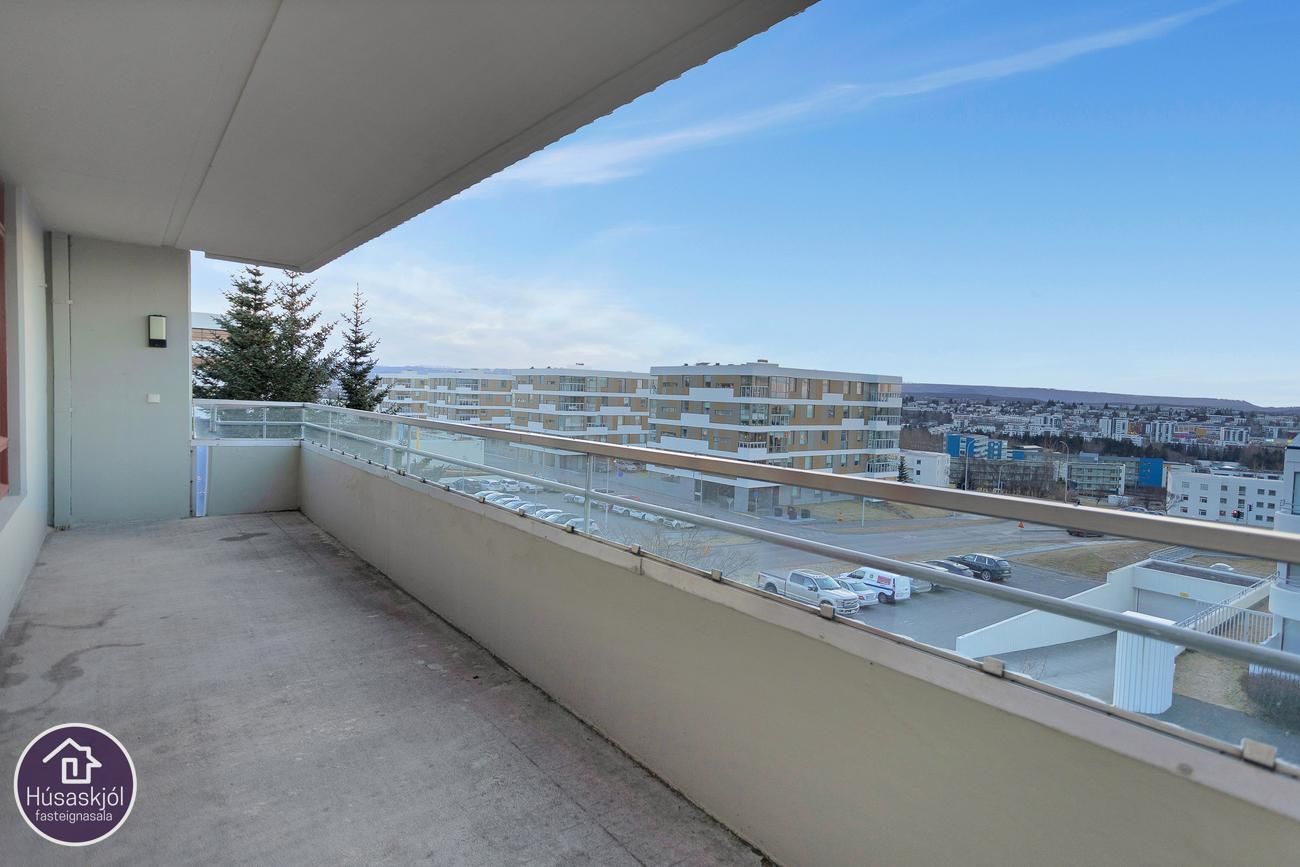 Miðleiti 7 - 0402, 103 Reykjavík