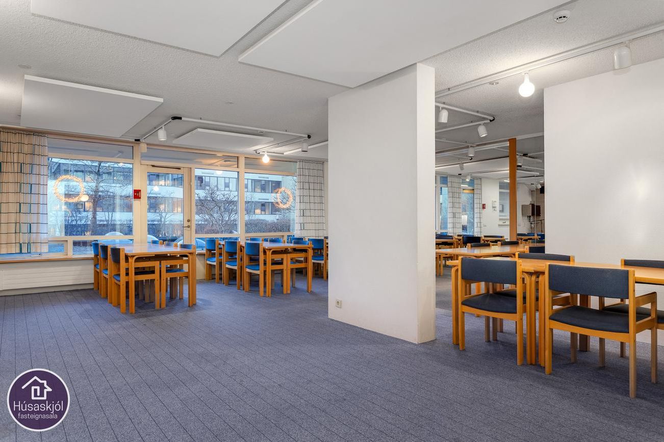 Miðleiti 7 - 0402, 103 Reykjavík