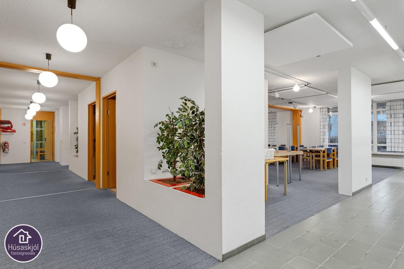 Miðleiti 7 - 0402, 103 Reykjavík