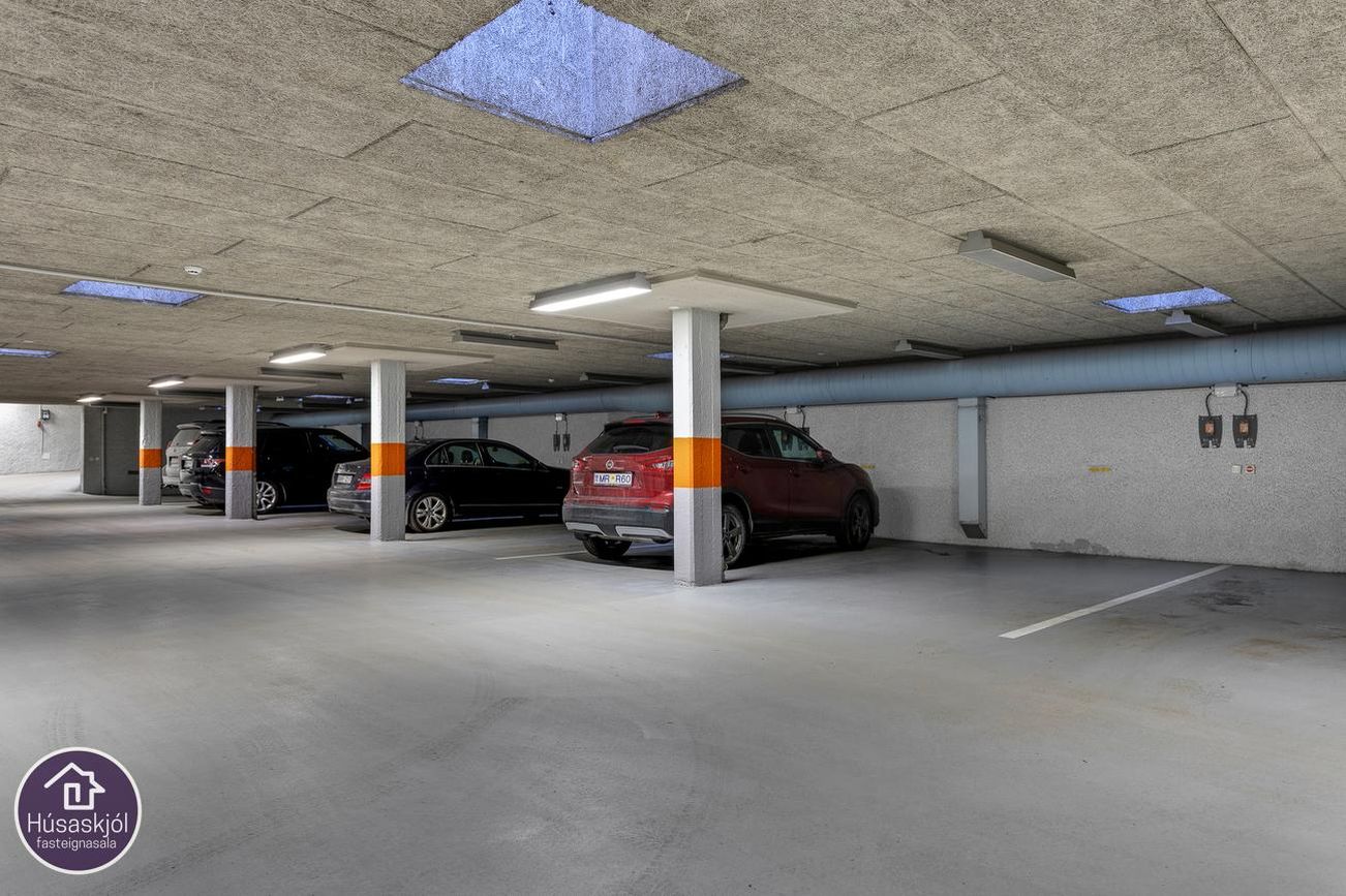 Miðleiti 7 - 0402, 103 Reykjavík