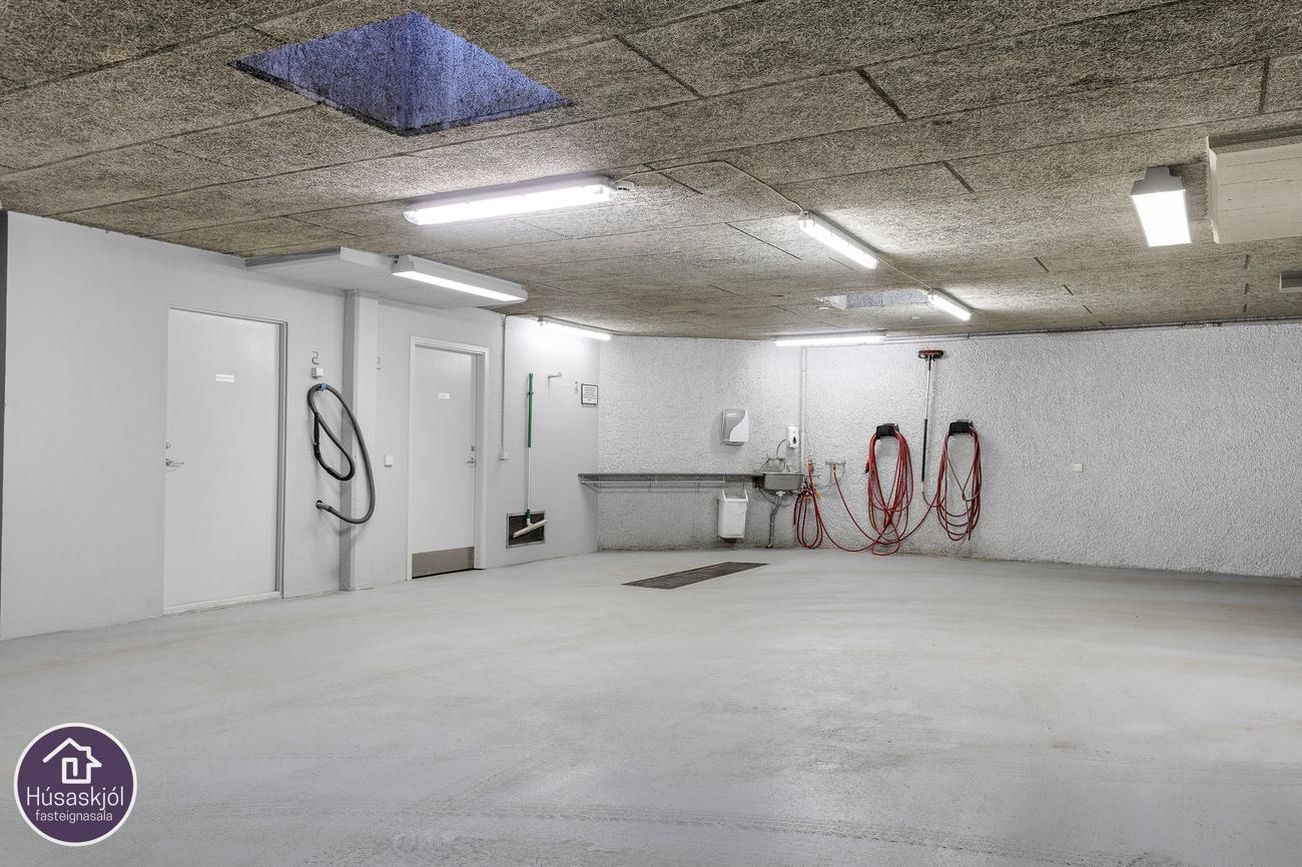 Miðleiti 7 - 0402, 103 Reykjavík