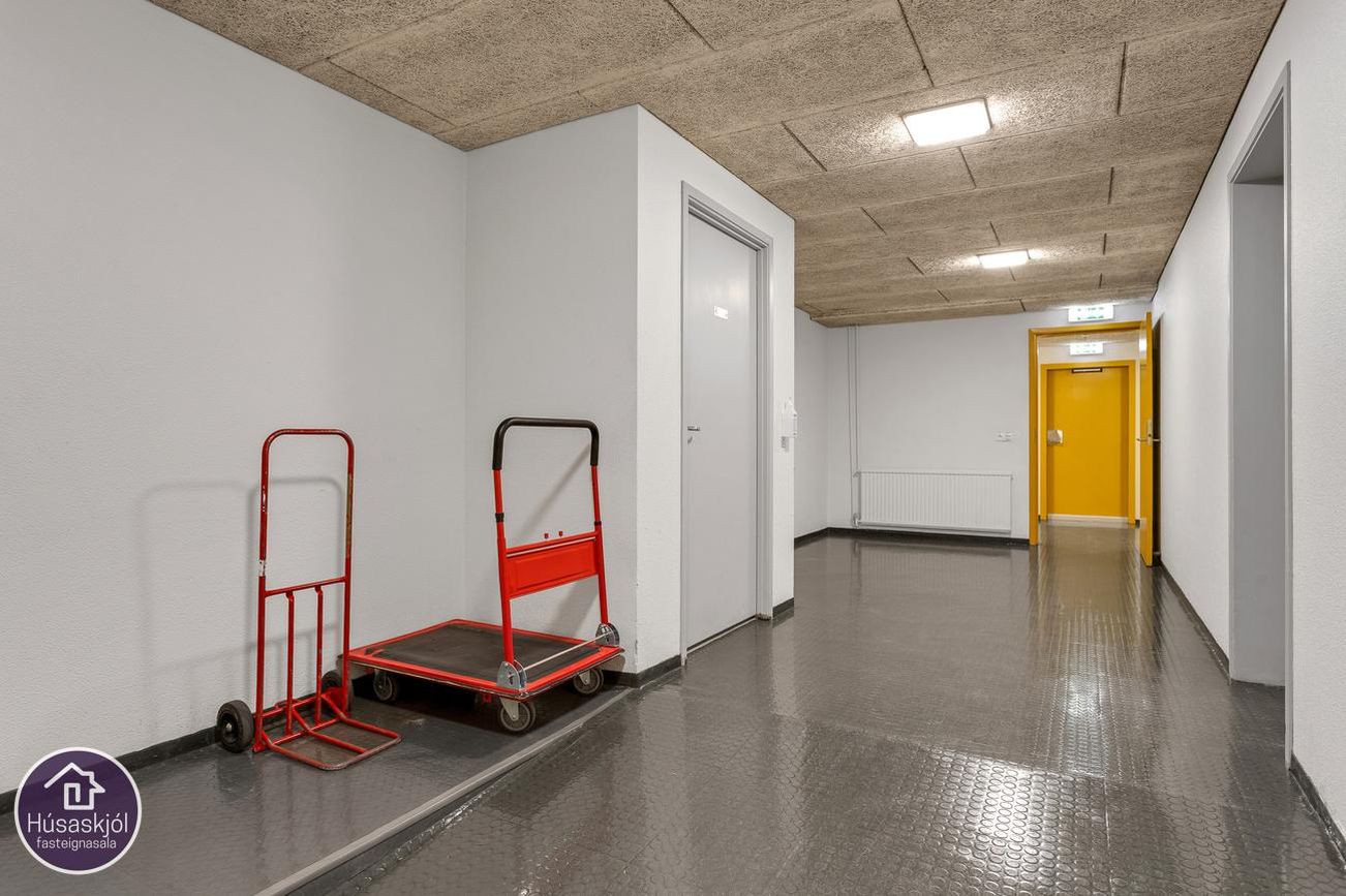 Miðleiti 7 - 0402, 103 Reykjavík