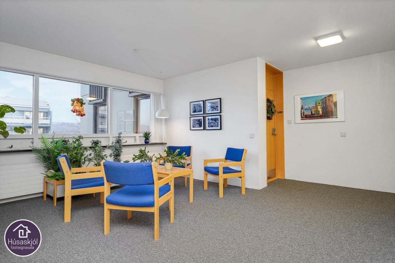 Miðleiti 7 - 0402, 103 Reykjavík