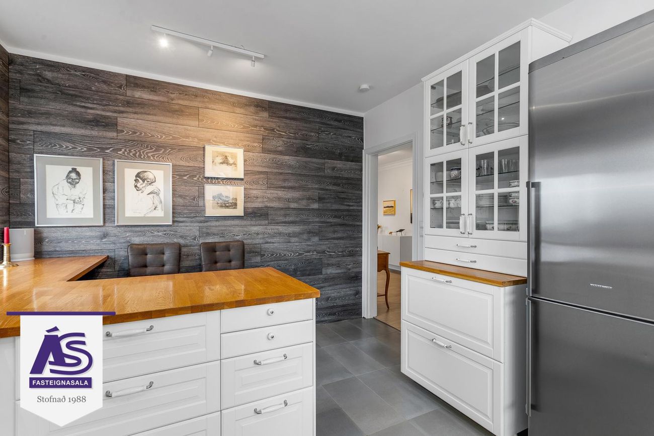 Suðurgata 36, 220 Hafnarfjörður