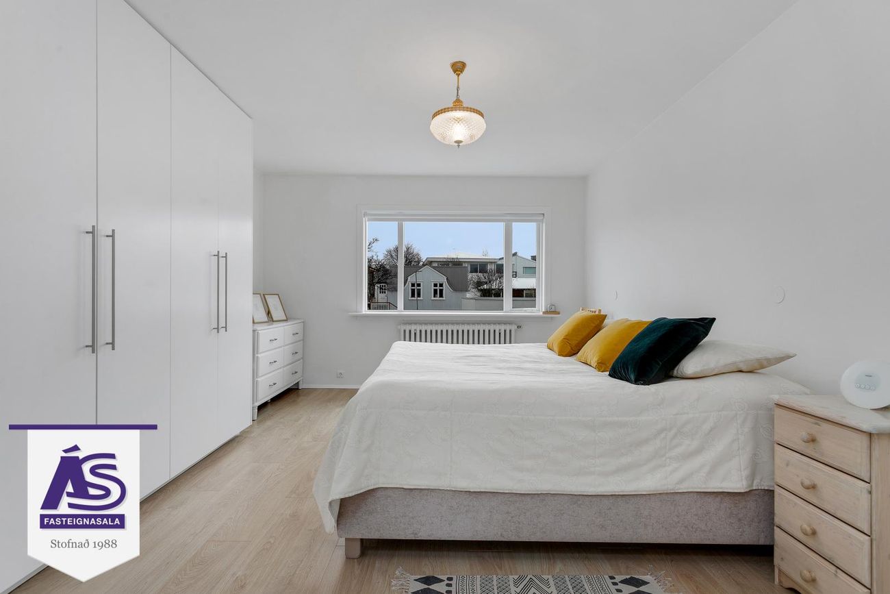 Suðurgata 36, 220 Hafnarfjörður