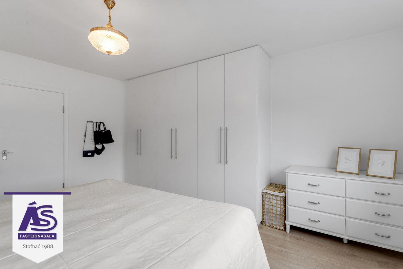 Suðurgata 36, 220 Hafnarfjörður