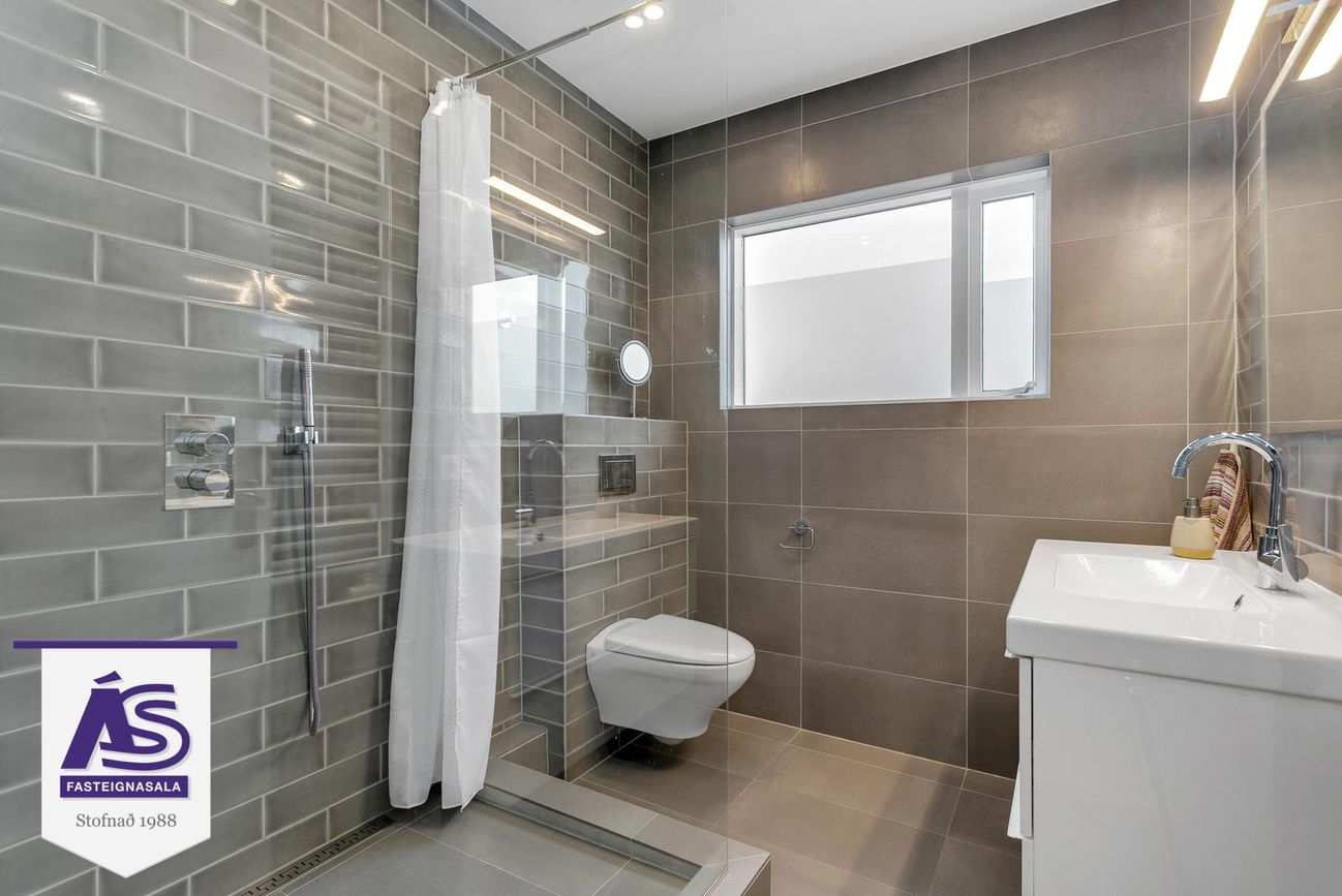 Suðurgata 36, 220 Hafnarfjörður