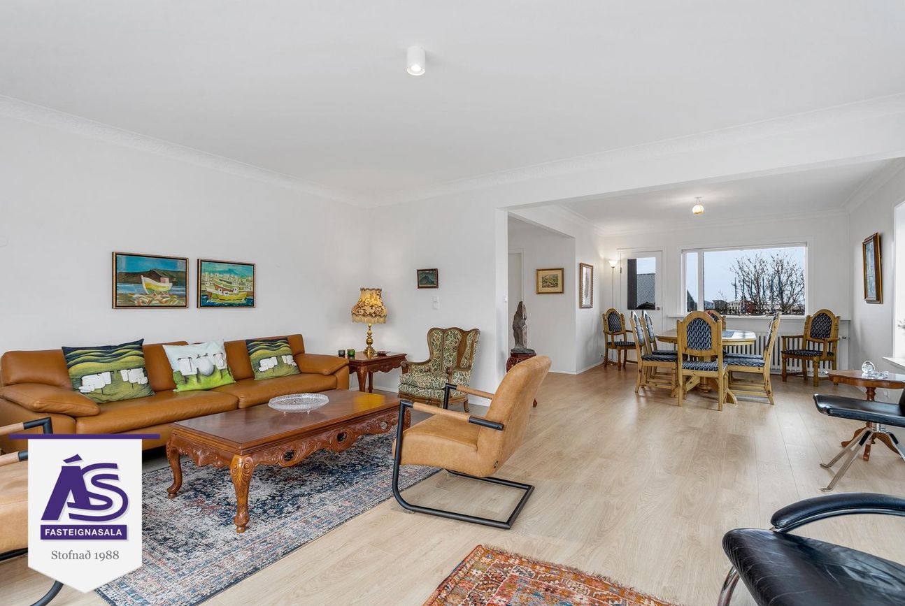 Suðurgata 36, 220 Hafnarfjörður