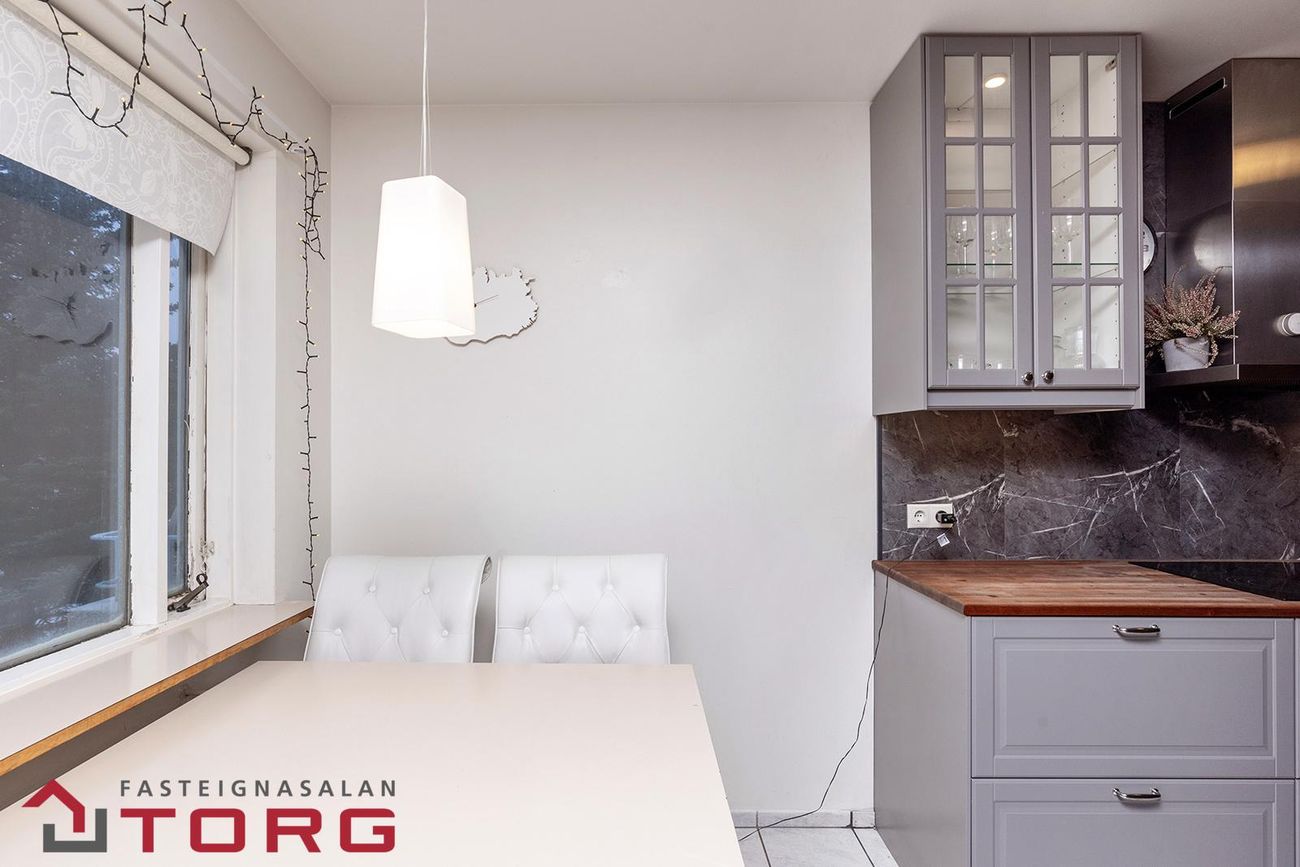 Hraunbær 196 - 0201, 110 Reykjavík