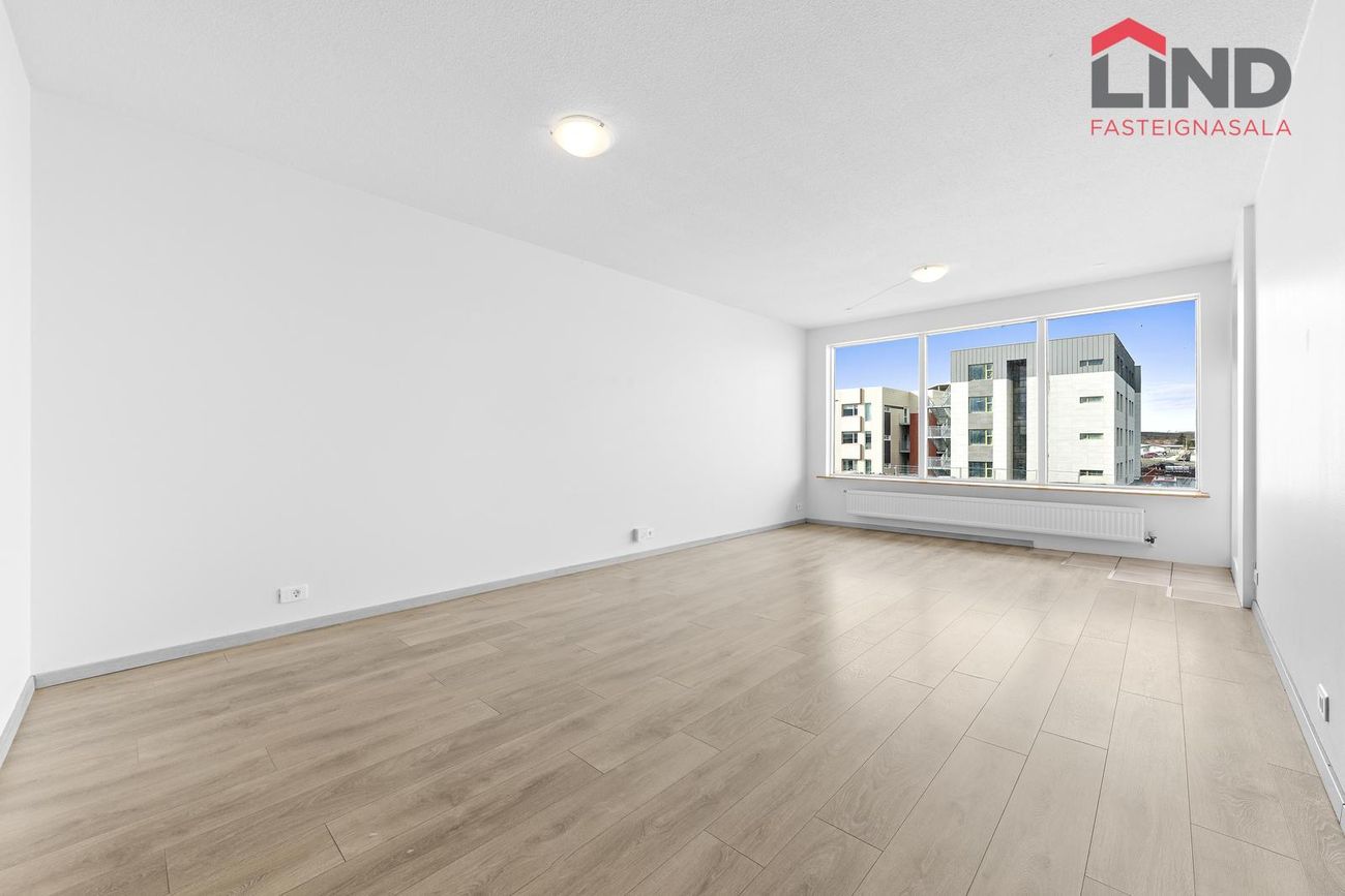 Brekkustígur 35C, 260 Reykjanesbær