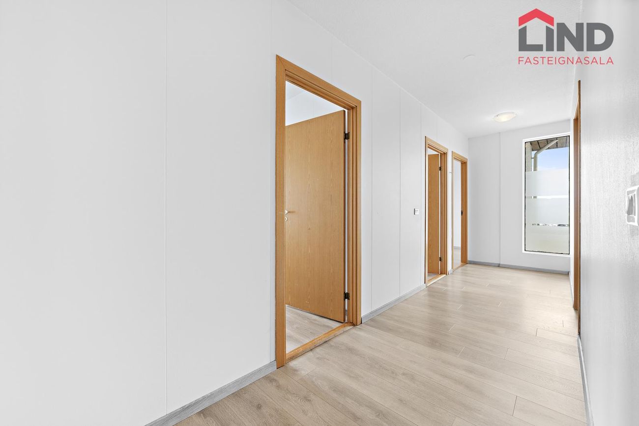 Brekkustígur 35C, 260 Reykjanesbær