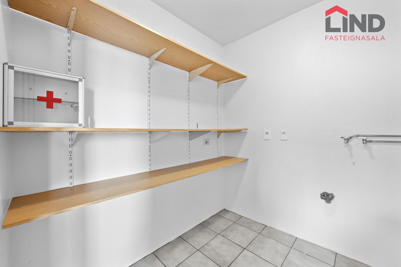 Brekkustígur 35C, 260 Reykjanesbær