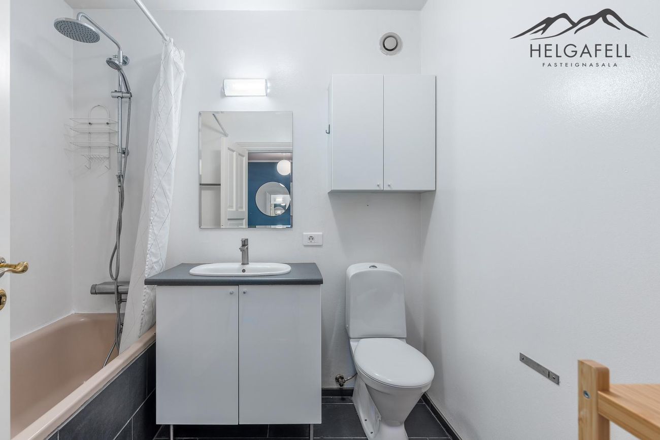 Krummahólar 10, 111 Reykjavík
