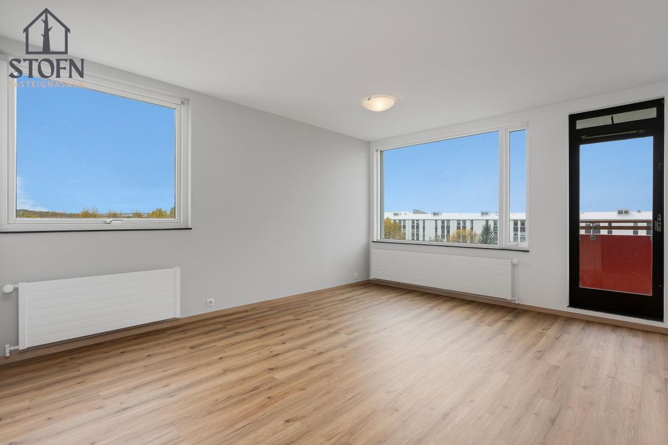 Asparfell 8, 111 Reykjavík