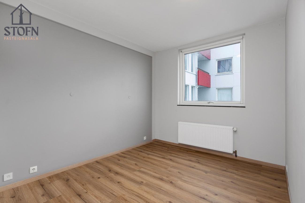 Asparfell 8, 111 Reykjavík
